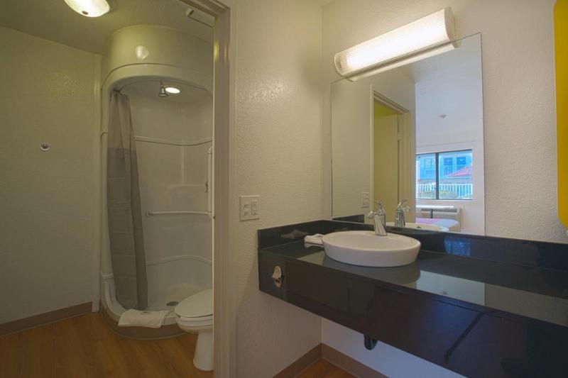 West Ashley Inn ชาร์ลสตัน ภายนอก รูปภาพ
