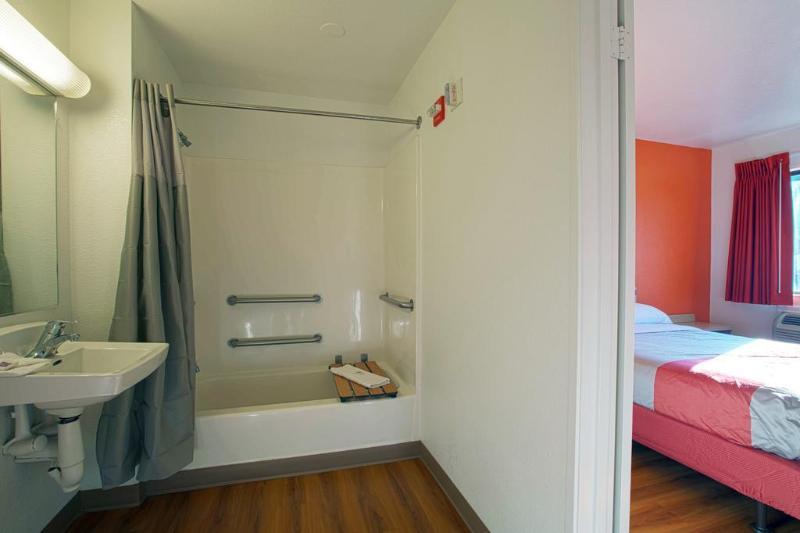 West Ashley Inn ชาร์ลสตัน ภายนอก รูปภาพ